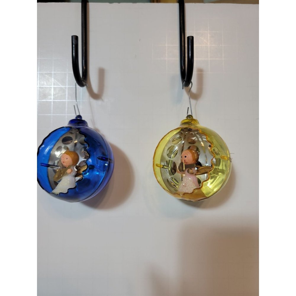 Vintage Mid Century Modern Set of 2 Diorama Plastic Angel Ornaments RARE